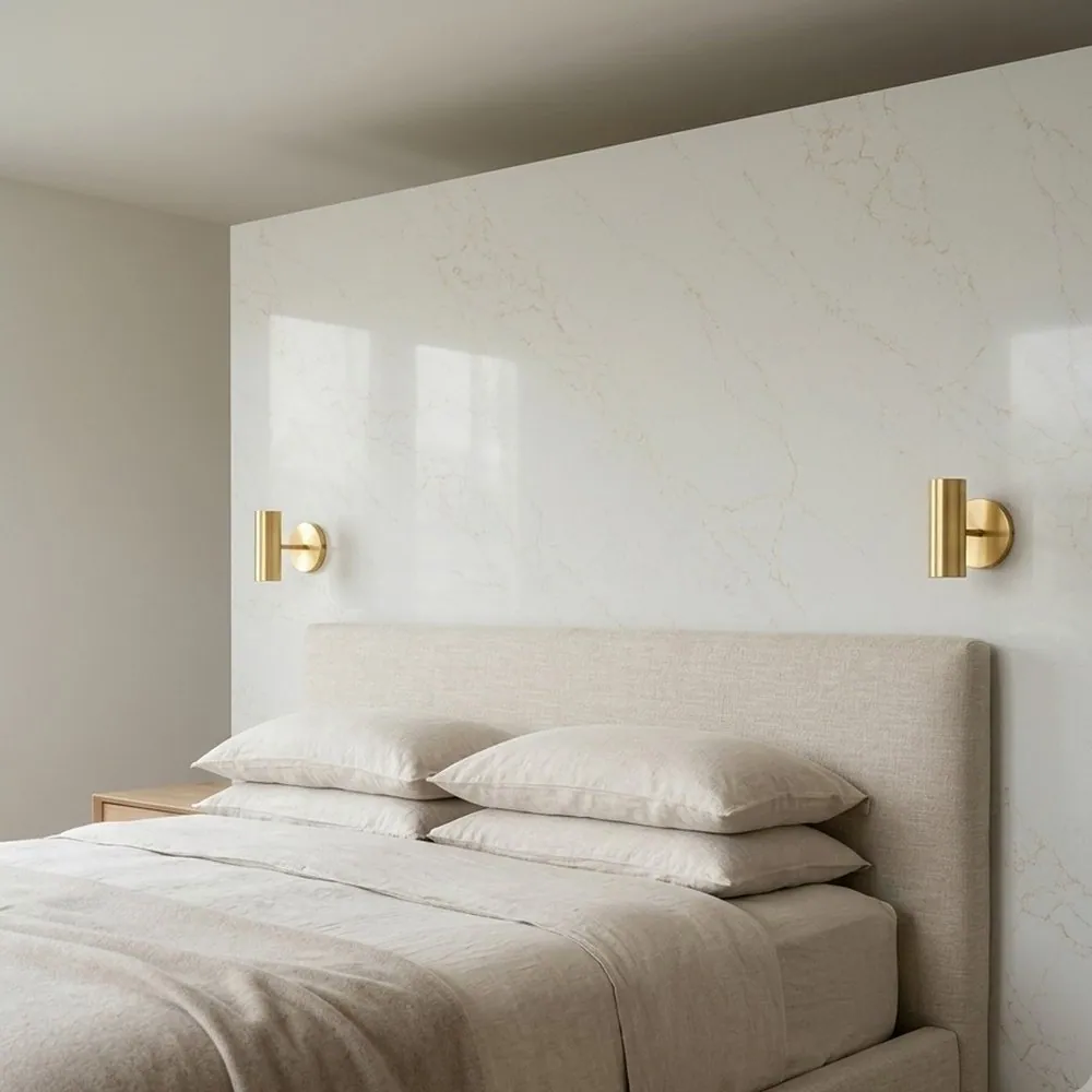 Gold Serenity, Bedroom feature wall